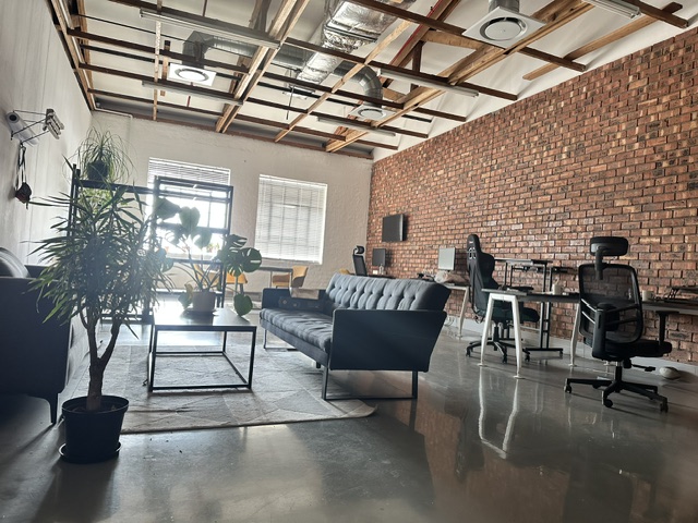 To Let Commercial Property for Rent in Woodstock Western Cape